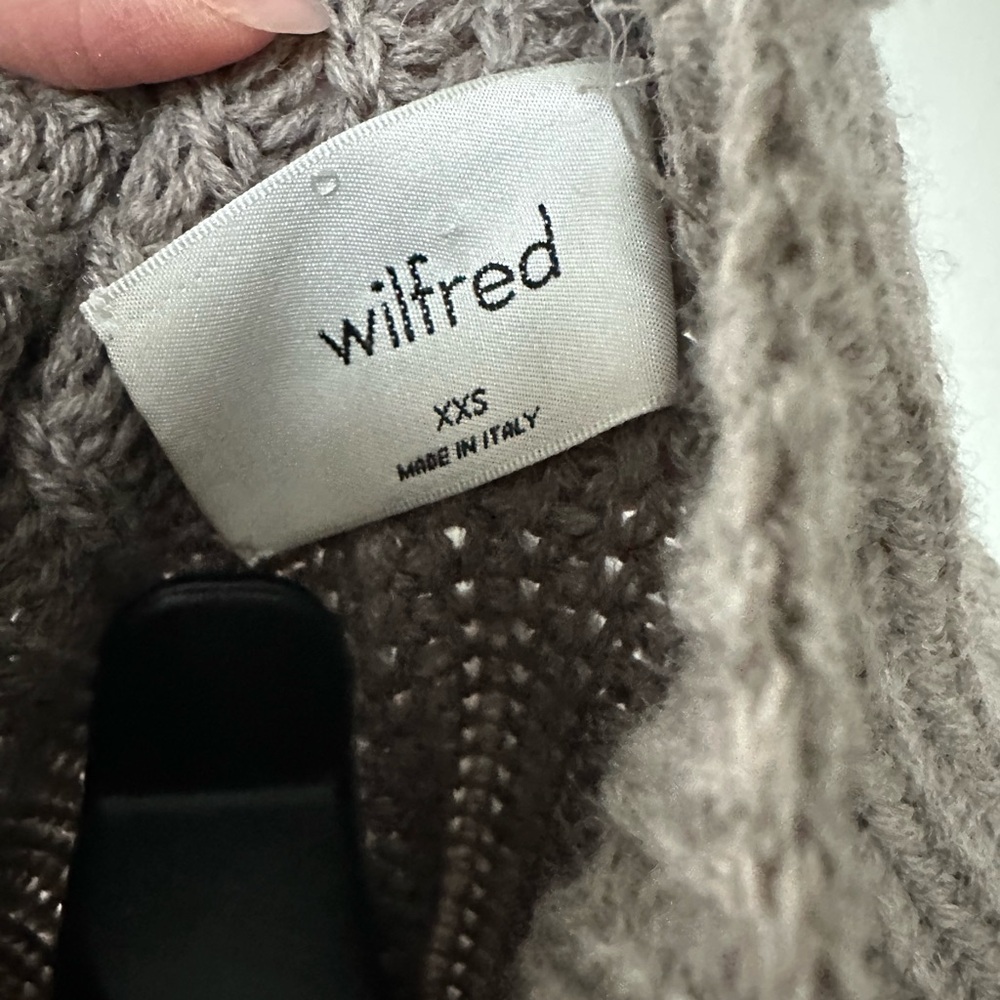 Aritzia montpellier sweater dress - Picture 2 of 2